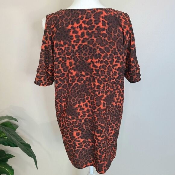 BB Dakota Anthro Red Leopard Cold Shoulder… - Picture 5 of 7